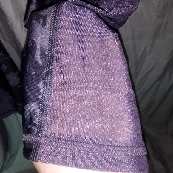 Women's Under Armour Heatgear Camo Mesh Compression Tights Large cropped - Picture 8 of 9